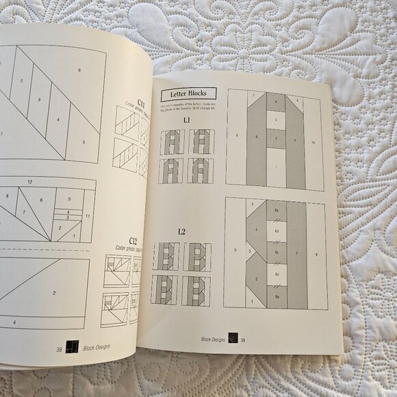 Easy Paper-Pieced Keepsake Quilts Book By Doak, Block & Alphabet, Vintage 1995 - Picture 5 of 10